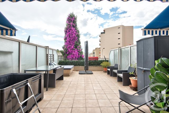 Appartement F3 à vendre - 3 pièces - 83,85 m2 - Nice - 06 - PROVENCE-ALPES-COTE-D-AZUR