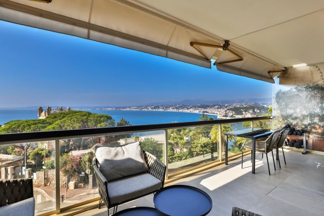 Appartement F3 à vendre - 3 pièces - 61,08 m2 - Nice - 06 - PROVENCE-ALPES-COTE-D-AZUR